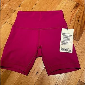 NWT LuLu Lemon Bike Shorts- Size 4